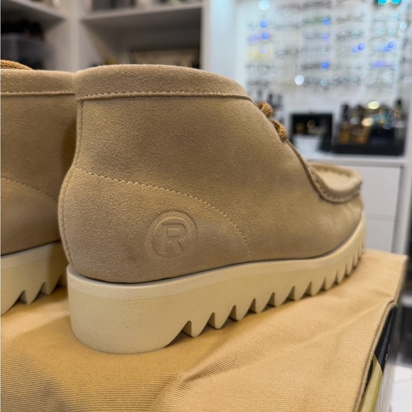 A Bathing Ape Manhunt M2 Boots suede neutral main image 8